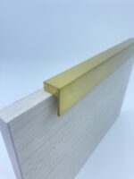 791-0217 JALADERA TIPO L LATON SATINADO 64MM