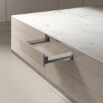058-0130 Cajón Apex Altura 90mm Largo 500mm Acabado Gris